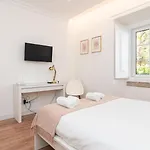 Guestready - Priorado - Yellow Suite